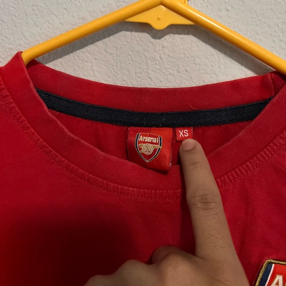 Team apparel Arsenal jersey - Picture 2 of 2